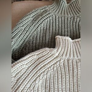 Chunky knit sweater combo